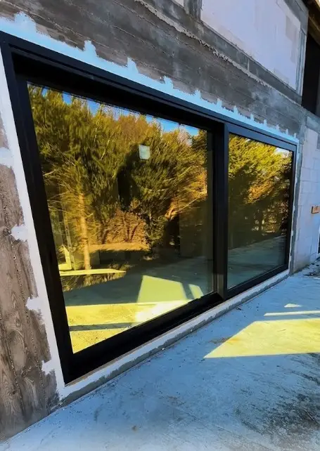 Duże okna panoramiczne — przeszklenia aluminiowe, Płock